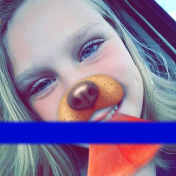 Meet your Posher, Gabrielle - Picture 1 of 1